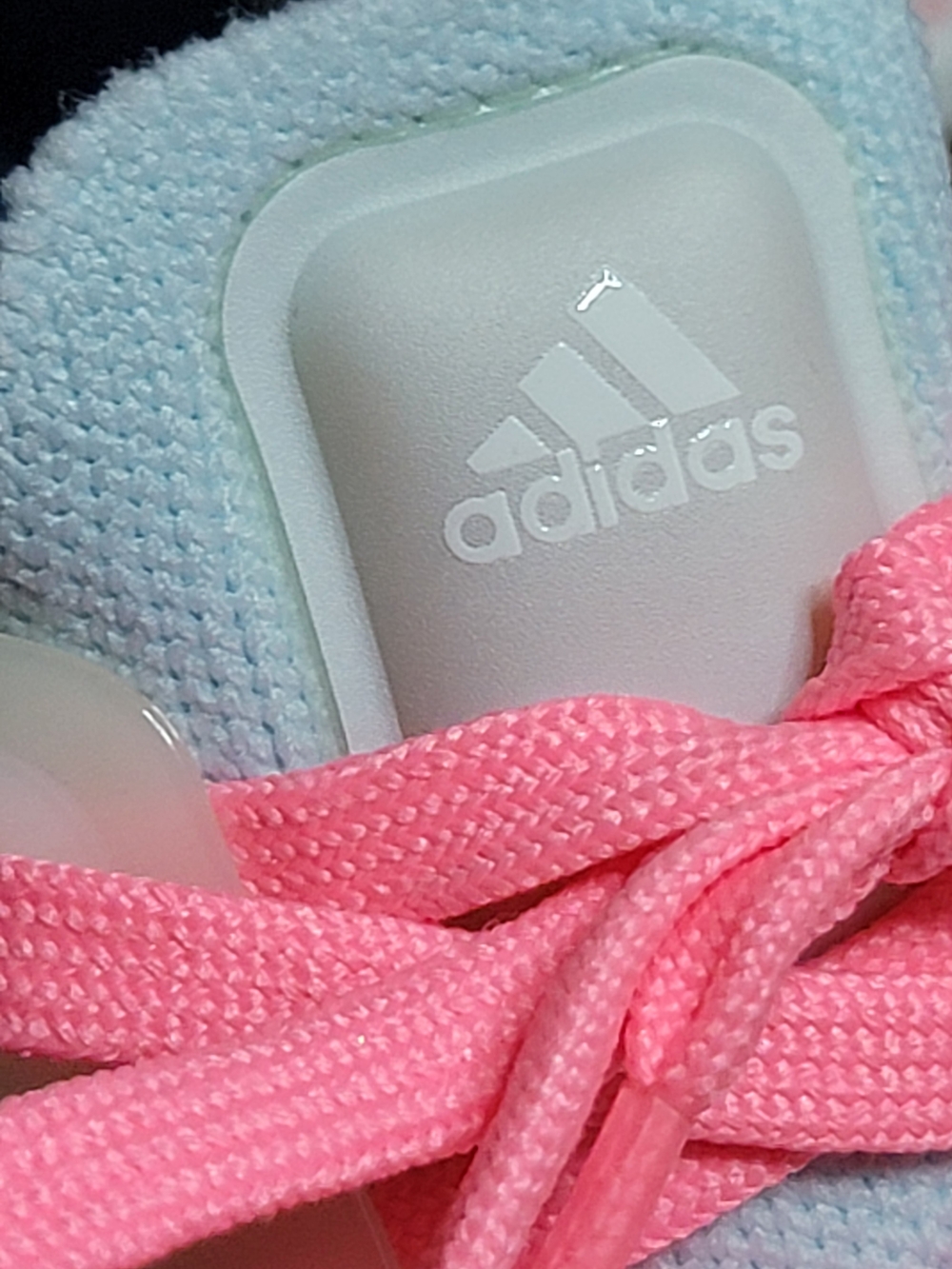 Adidas Ultraboost 22 In White Almost Blue - Picture 13 of 14